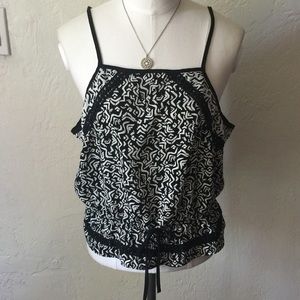 Xhilaration black & white Top